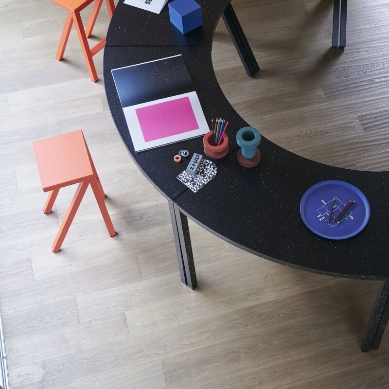 Magis Bureaurama Bartisch Gebogen