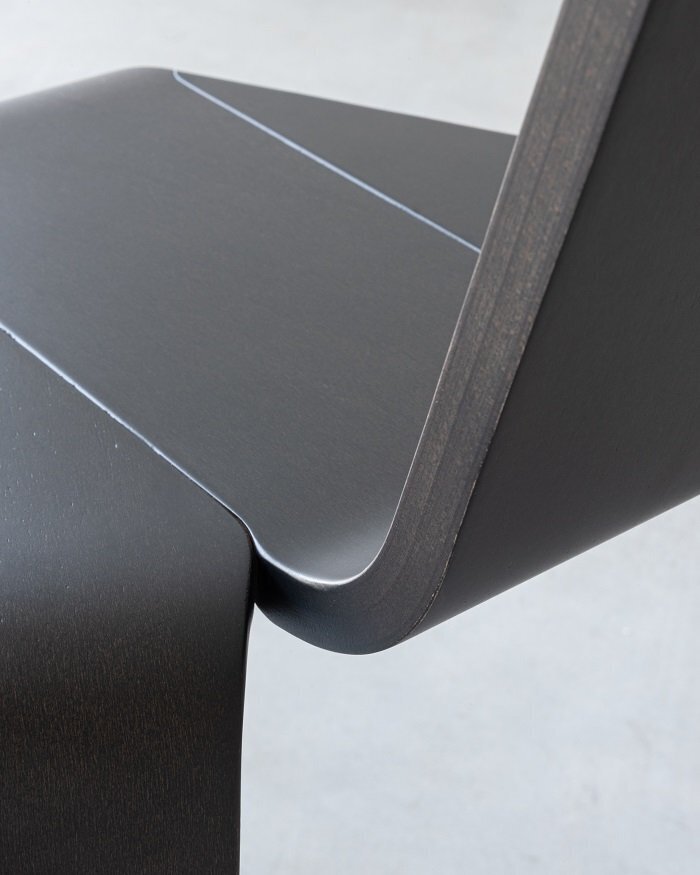 Magis Aka Stuhl - Stained black