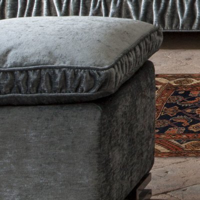Milano Garrison Pouf - Kissen mit gekräuseltem Rand