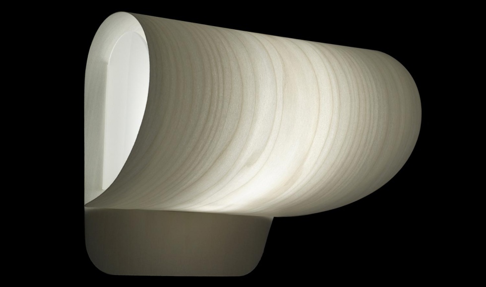 LZF Wandleuchte Pleg - American White Wood