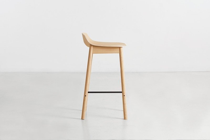 Woud Mono counter chair - oak