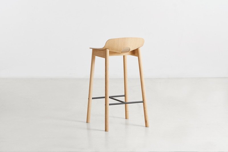 Woud Mono counter chair - oak
