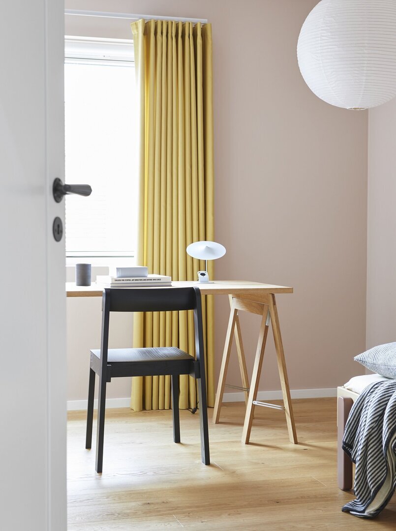 Form & Refine Austere Esstisch