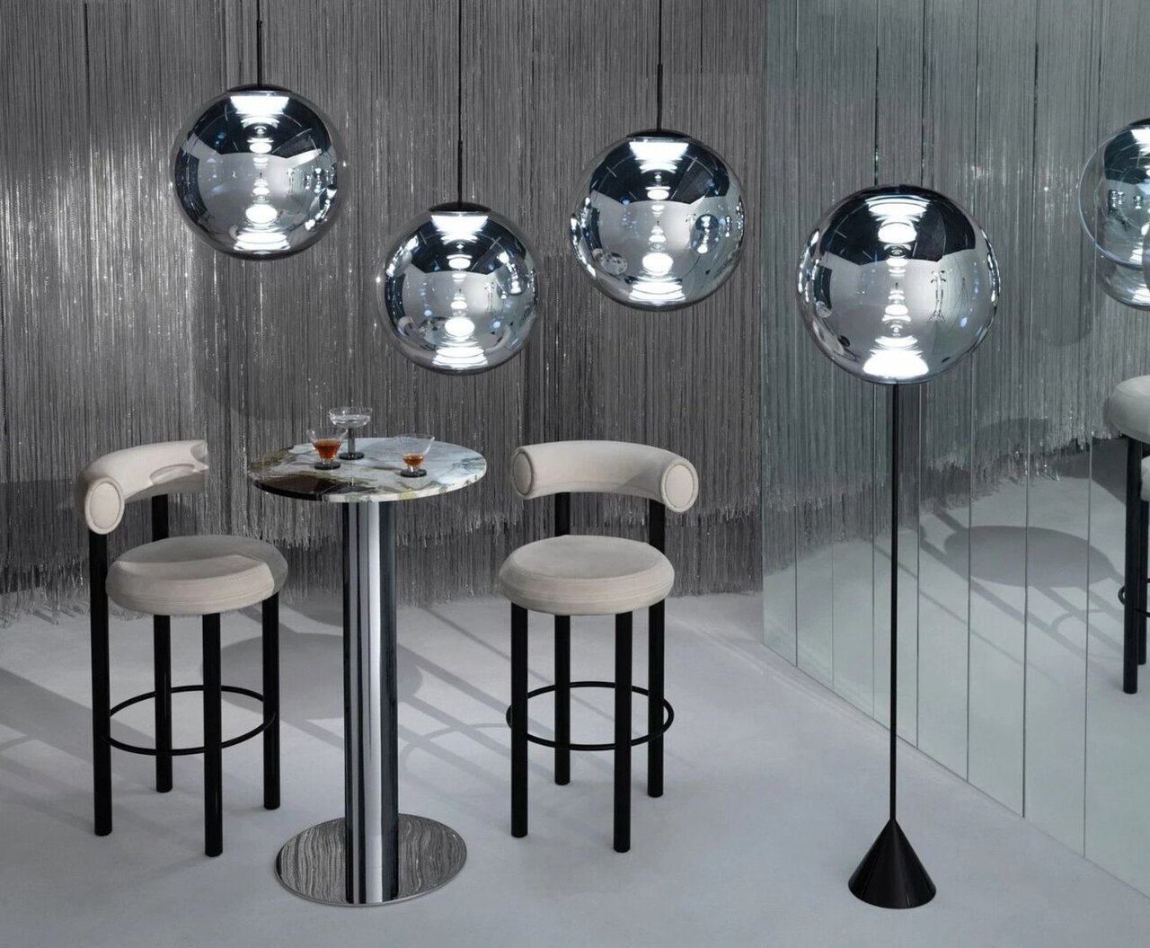 Tom Dixon Stehleuchte Globe Cone Chrom