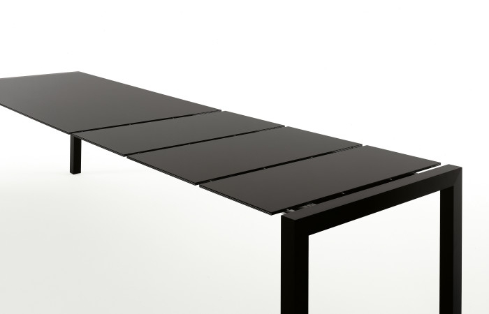 Kristalia Sushi Alucompact Tisch
