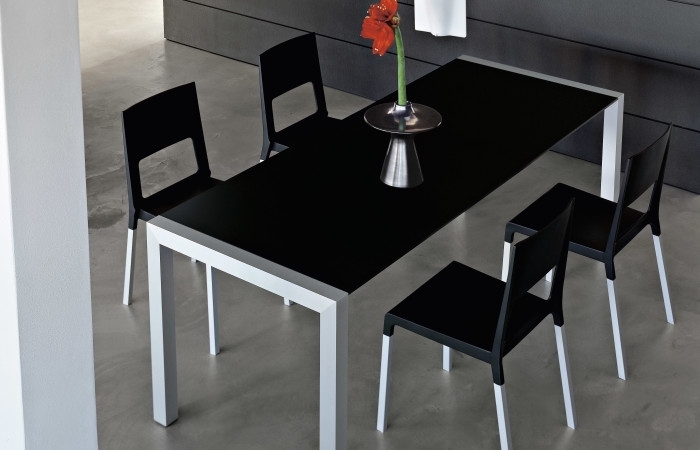 Kristalia Sushi Alucompact Tisch
