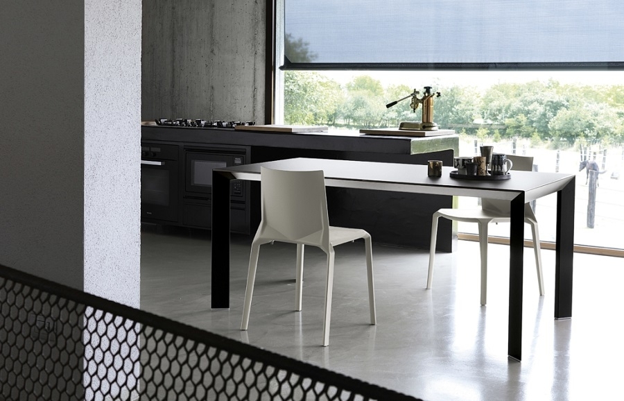 Kristalia Nori Glas Tisch