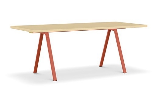 Kristalia Neat - Holz Tisch - Buche - Korallrot