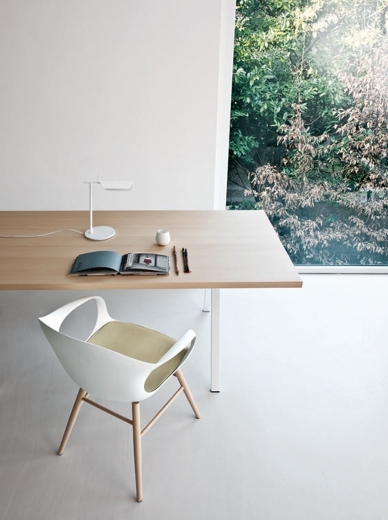 Kristalia Neat - Holz Tisch