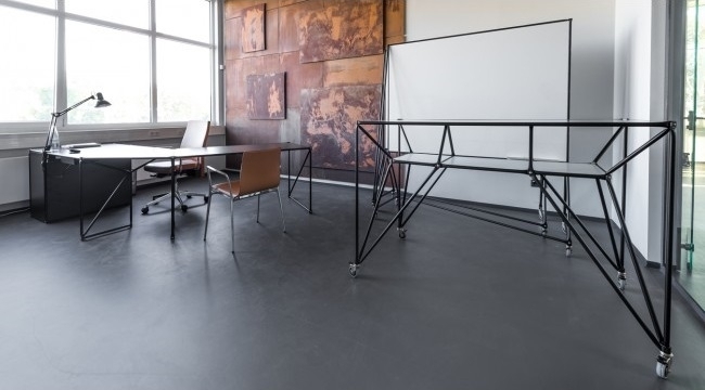 System 180 Black Line Design Thinking Table T4