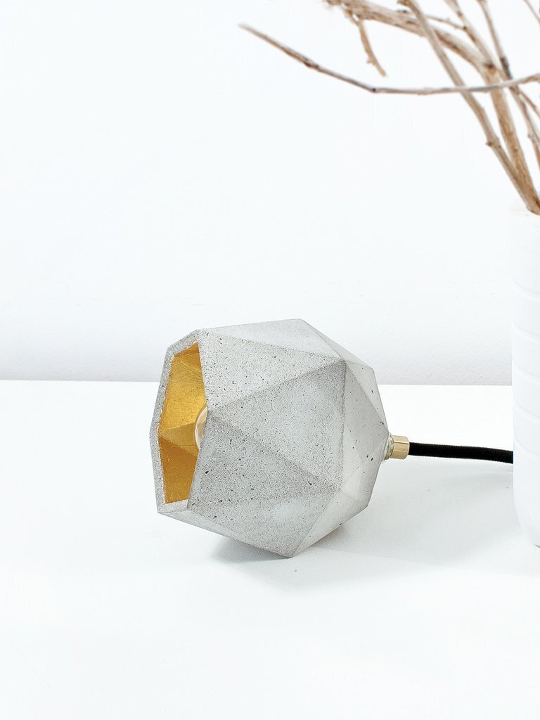 GantLights T2 up Bodenspot Trianguliert - Betongrau-gold