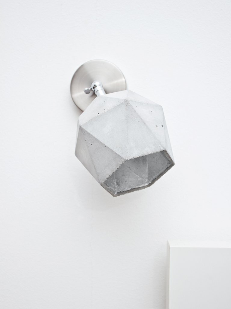 GantLights T2 Spot Wandlampe Trianguliert-betongrau-silber
