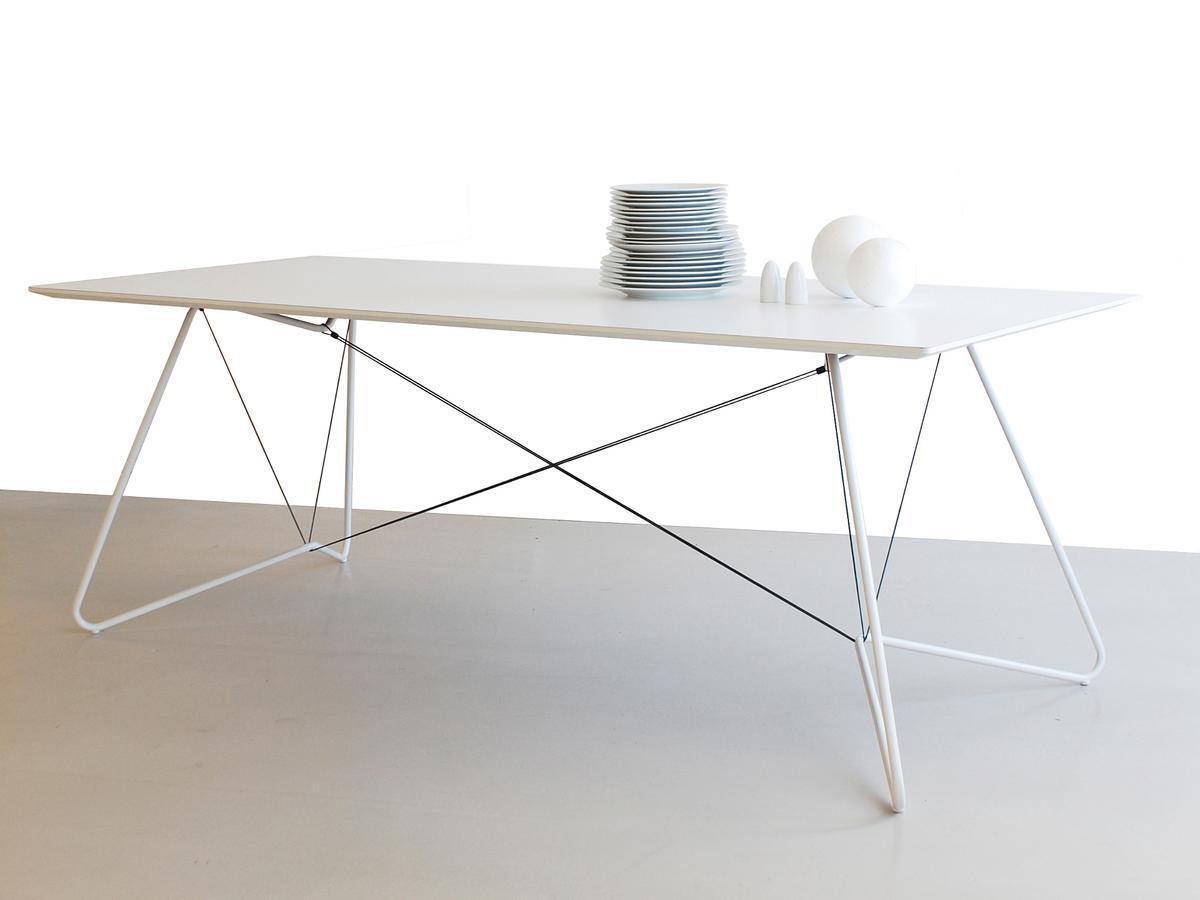 OK Design On A String Tisch
