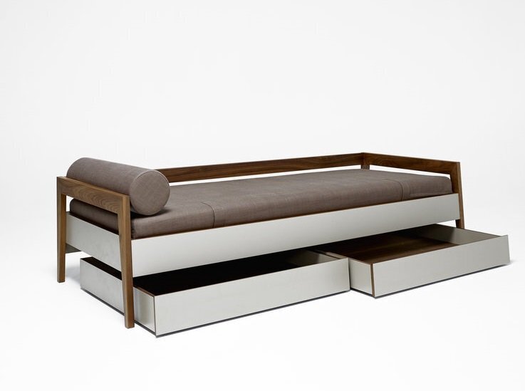 Mint Kids Bed/ Daybed Large with 2 boxes on Wheels