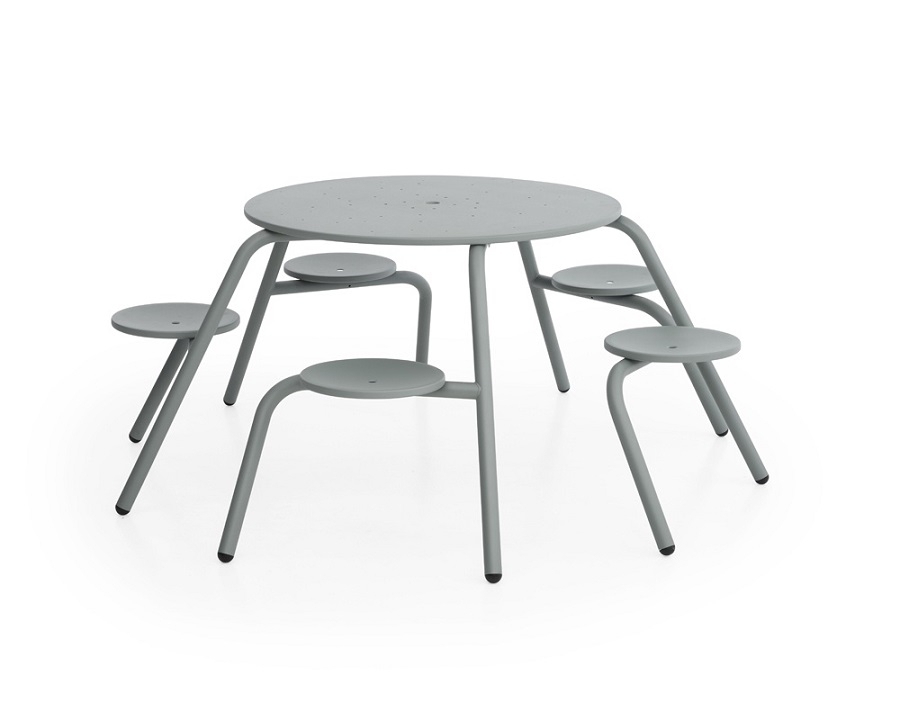 Extremis Virus 5-Seater Outdoor Picnic Table