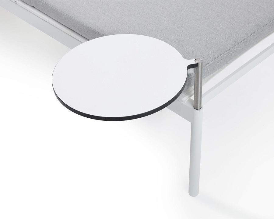 Extremis Tapa Table
