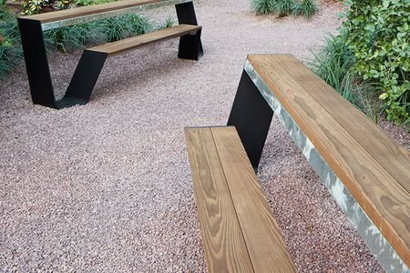Extremis Hopper Bench 240 cm