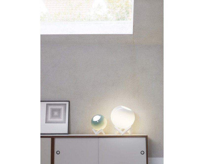 Peruse MCE Lamp