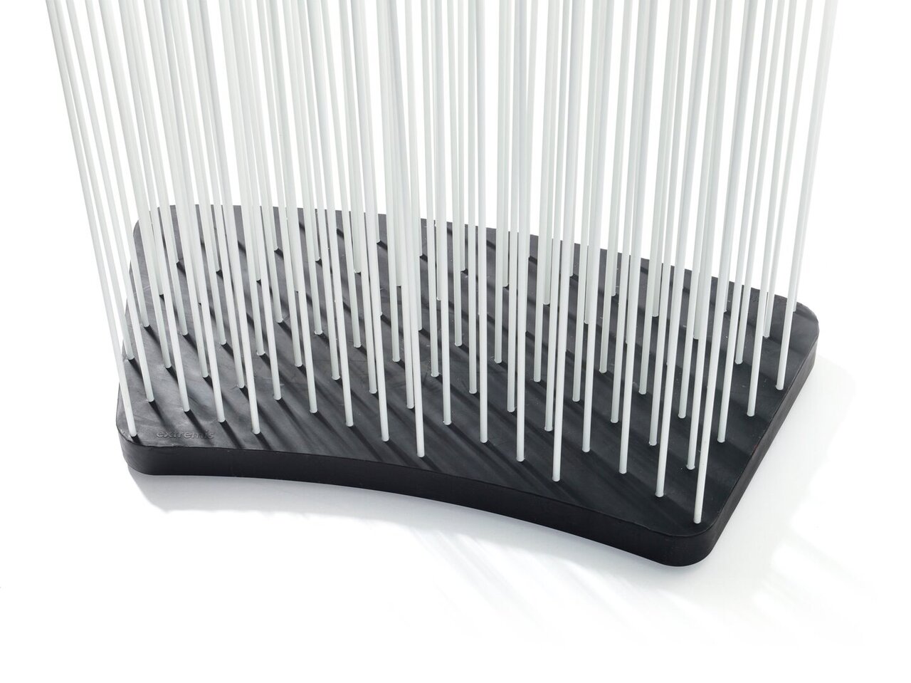 Extremis Sticks Raumteiler - Sockel stark gebogen