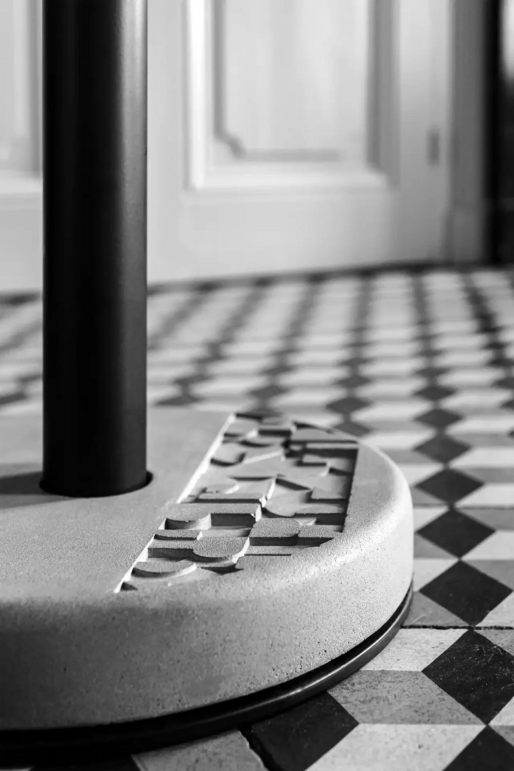 Lyon Beton Donut - Bistrotisch