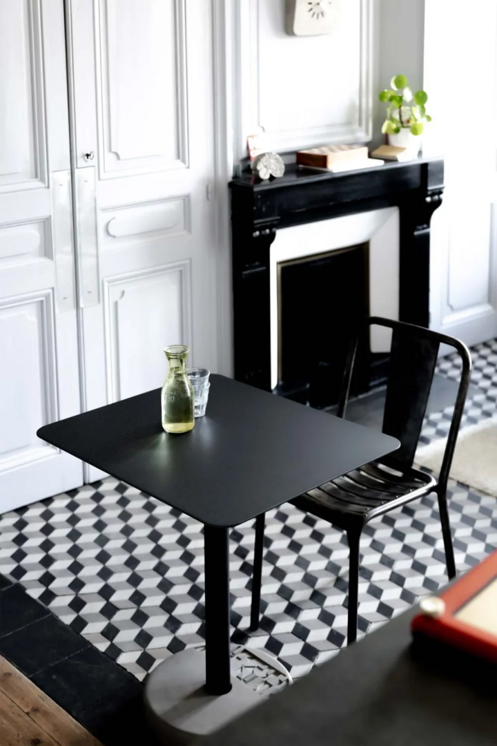 Lyon Beton Donut - Bistrotisch