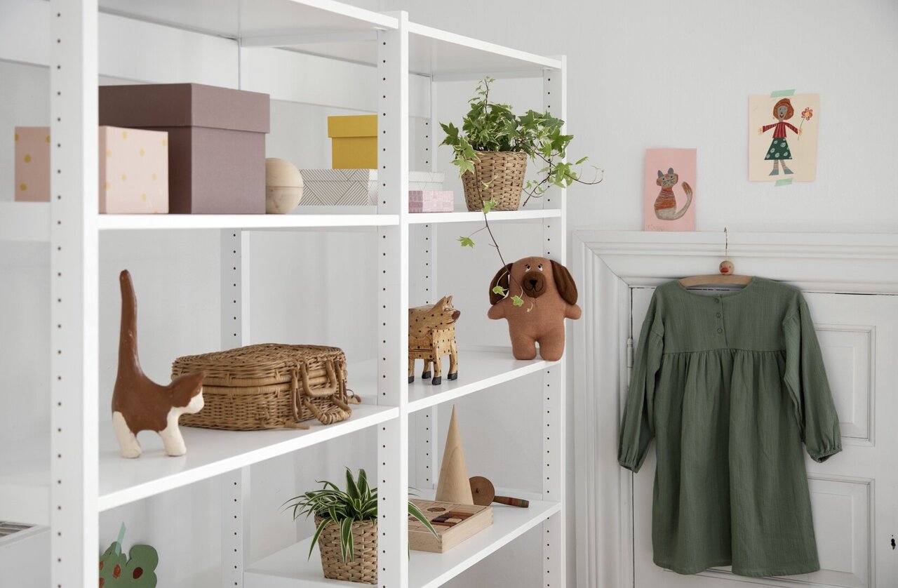 Hoppekids STOREY Bücherregal mit 3 Abschnitten und Schreibtisch