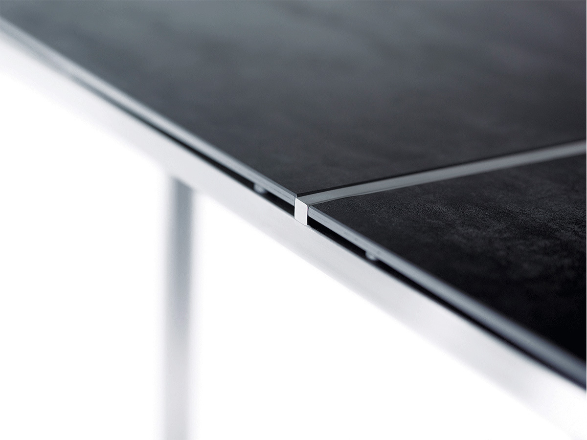 Solpuri X-SERIES Stainless Steel Dining Tisch