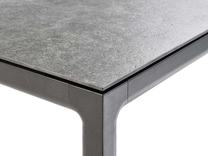 Solpuri Soft Ceramic Dining Tisch