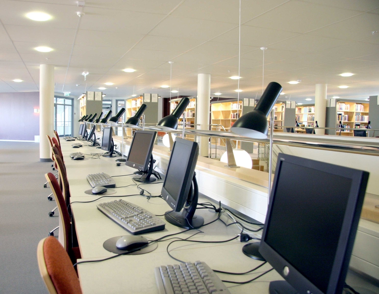 CPH Lighting Oblique Tischleuchte Matt Schwarz