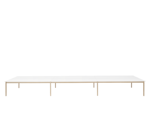 Muuto Linear System Configuration 3 - White Laminate/White ABS/Oak