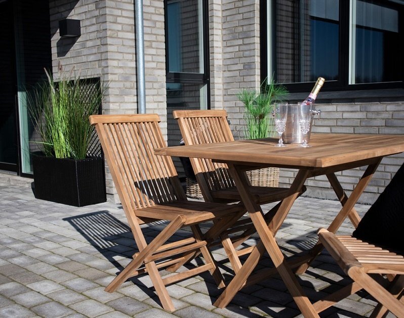 House N Oviedo Teak Dining Table