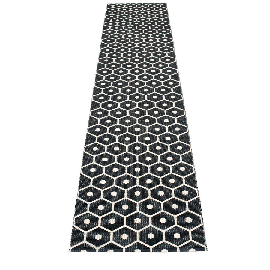Pappelina Honey - Black · Vanilla - 70 x 350 cm