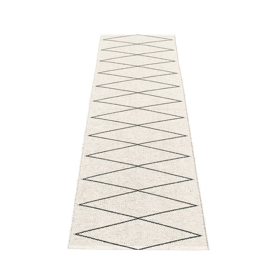 Pappelina Max - Black · Vanilla - 70 x 240 cm