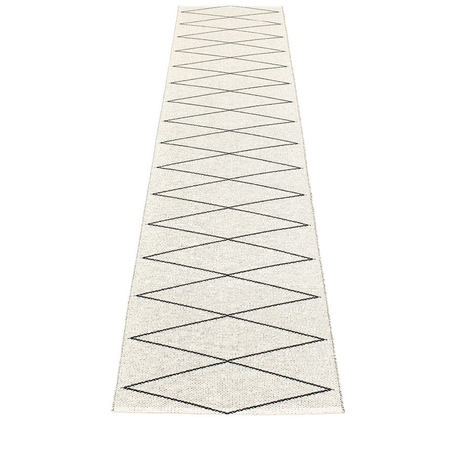 Pappelina Max - Black · Vanilla - 70 x 320 cm