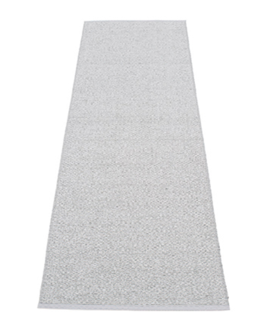 Pappelina Svea-Grey Metallic · Grey-70 x 400 cm