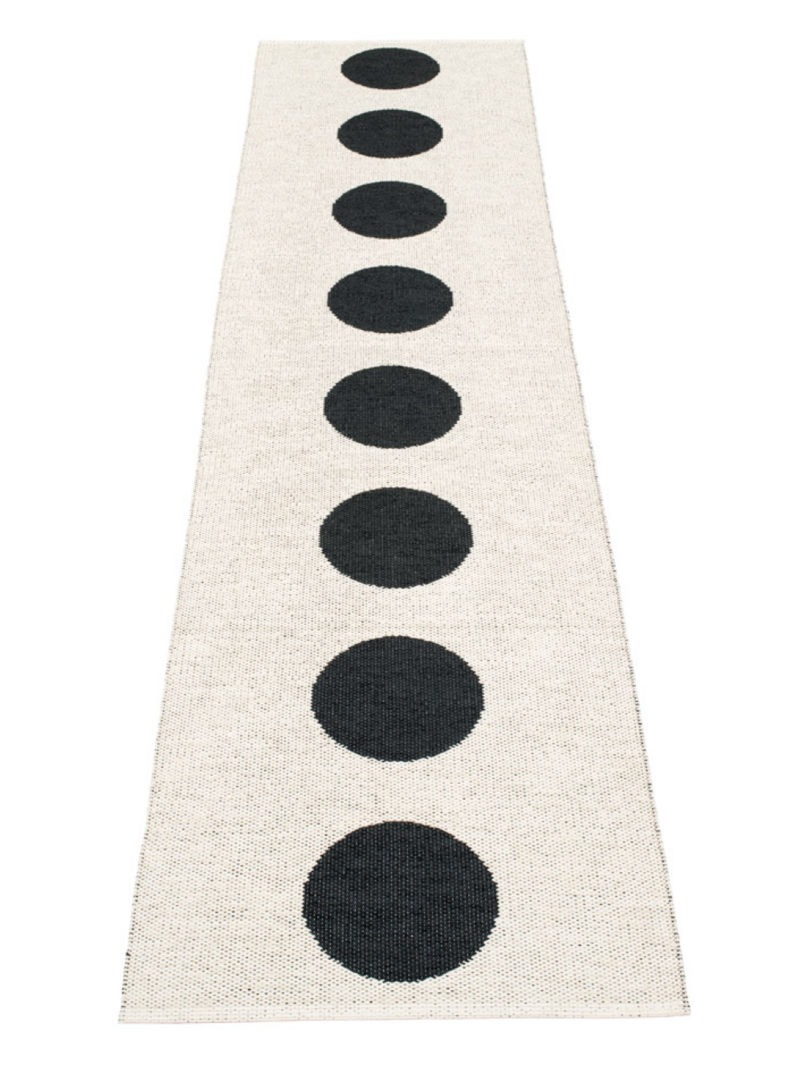 Pappelina Vera-Black · Vanilla-70 x 375 cm