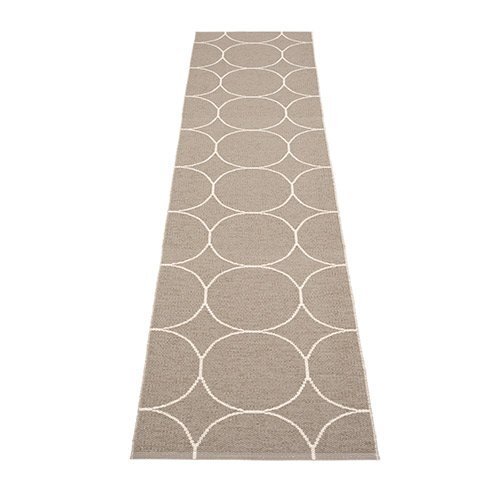 Pappelina BOO Dark Linen - 70 x 400 cm