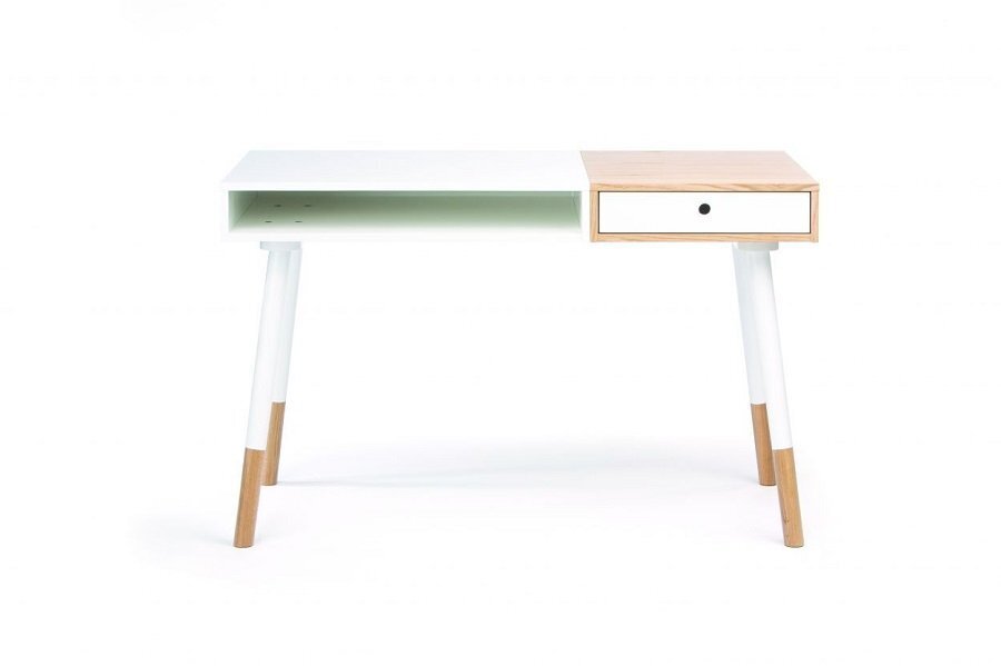 Morana Sonnenblick Desk