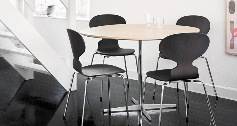 Fritz Hansen A223 Tischserie Säulenfuss