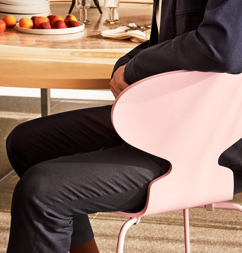 Fritz Hansen Die Ameise™ 3101 Gefärbter Esche
