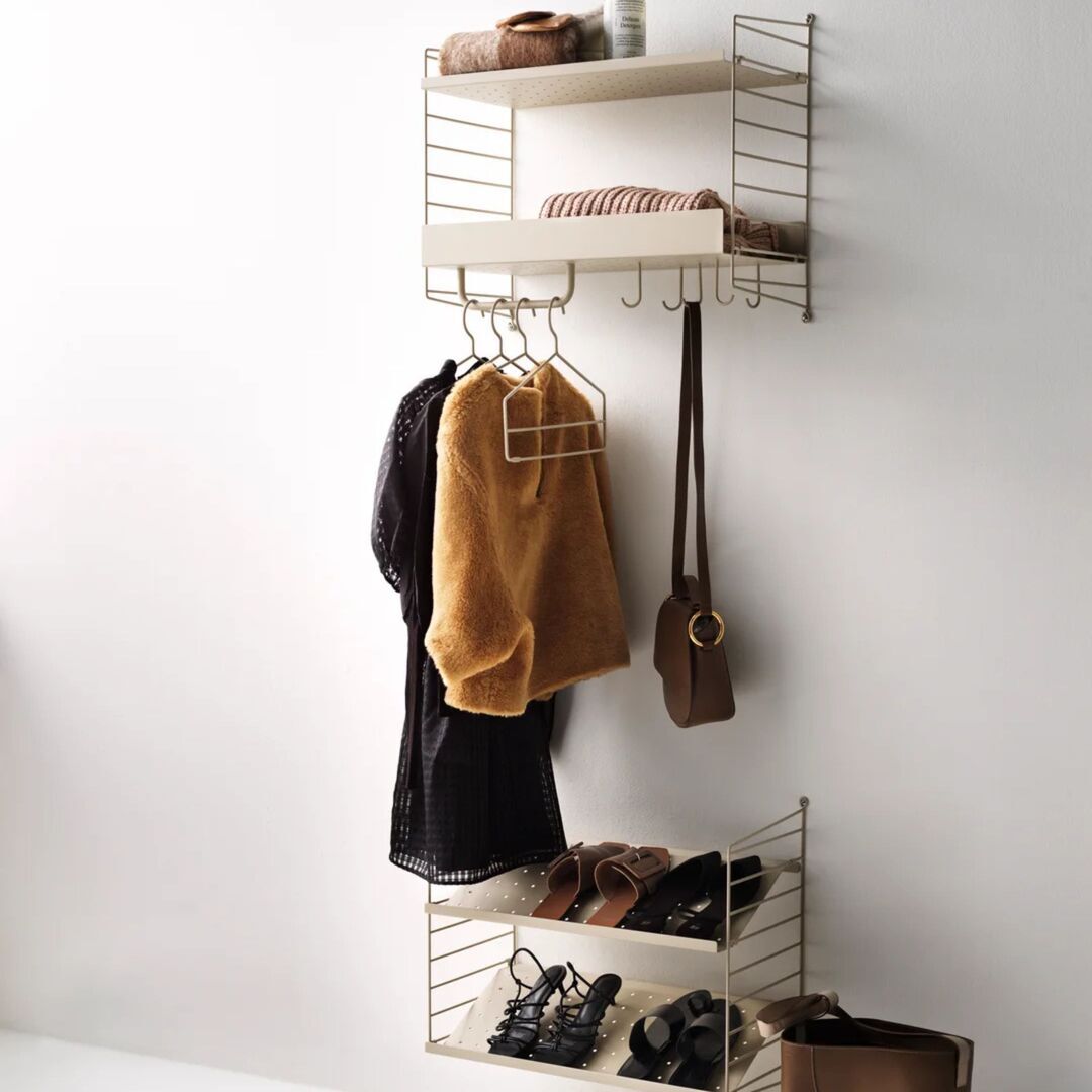 String_Furniture_System_Flur_G_Beige_Lifestyle