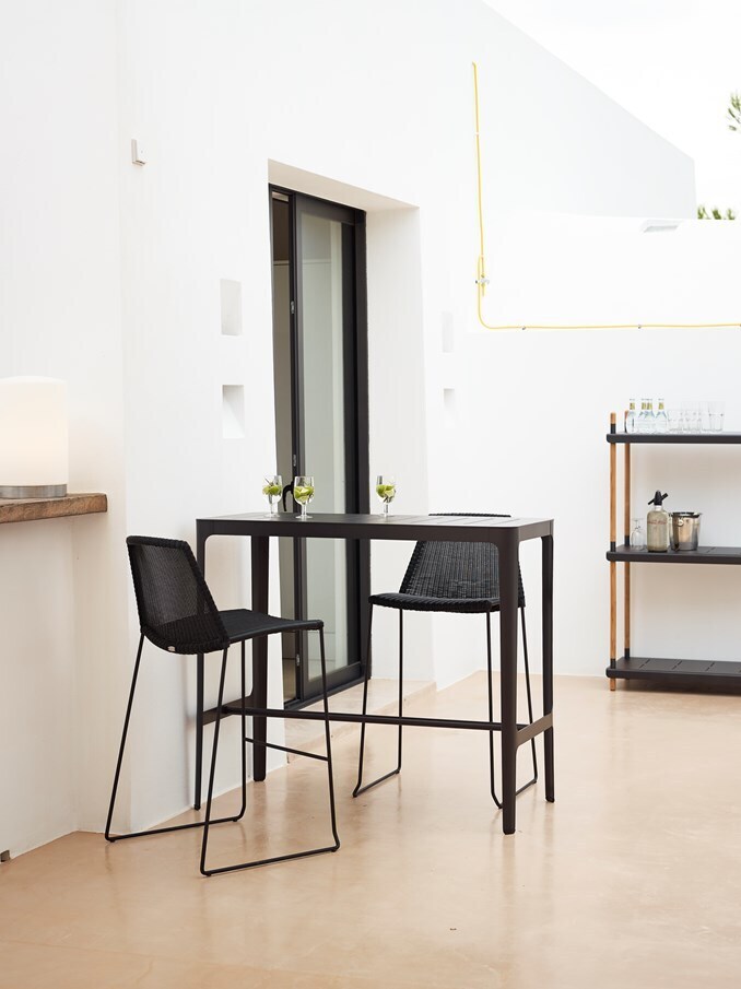Cane-Line Cut Bartisch 