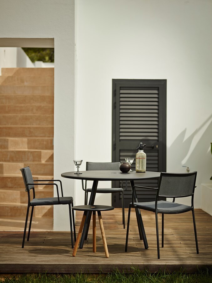 Cane-Line Area Tisch dia. 110 cm 