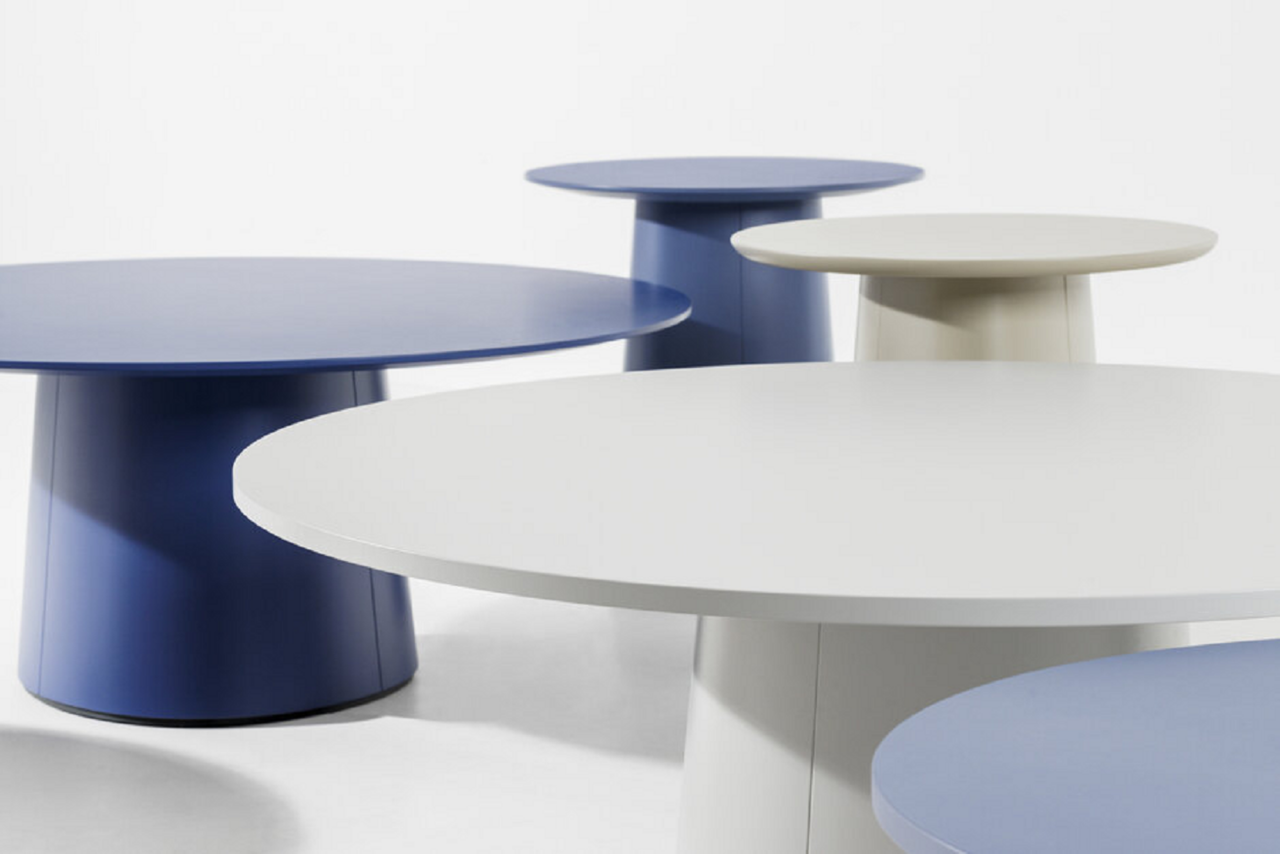 Ton p.o.v. coffee table 473 - Beistelltisch