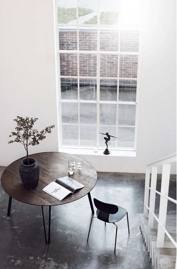 Muubs Dining Table Space Smoked Round 150