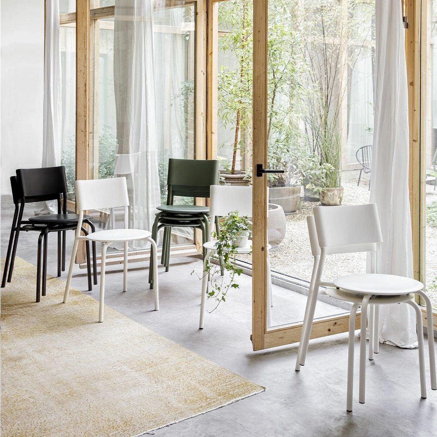 Tiptoe SSDr Chair - Recycled Plastic - Graphite Black