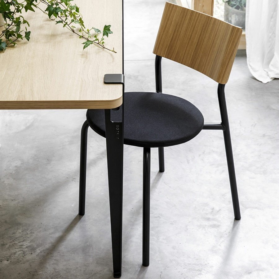 Tiptoe SSD Soft Chair - Recycled Upholstery - Graphite Black