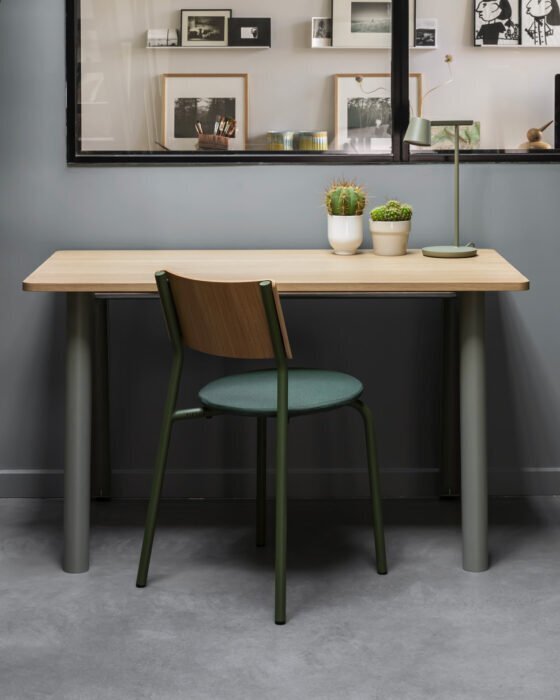 Tiptoe NEW MODERN desk – eco–certified wood