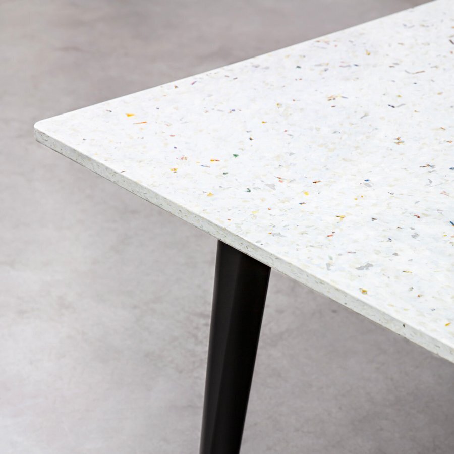 Tiptoe NEW MODERN desk – recycled plastic - Graphite Black