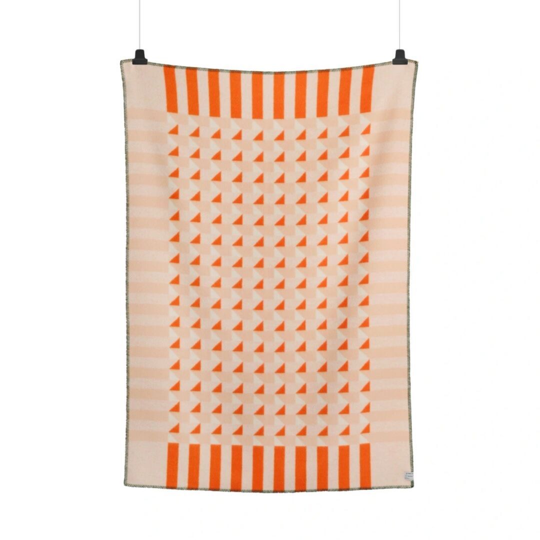 Røros Tweed Lammwolldecke Kvam 135 x 200 cm von Røros Tweed Orange